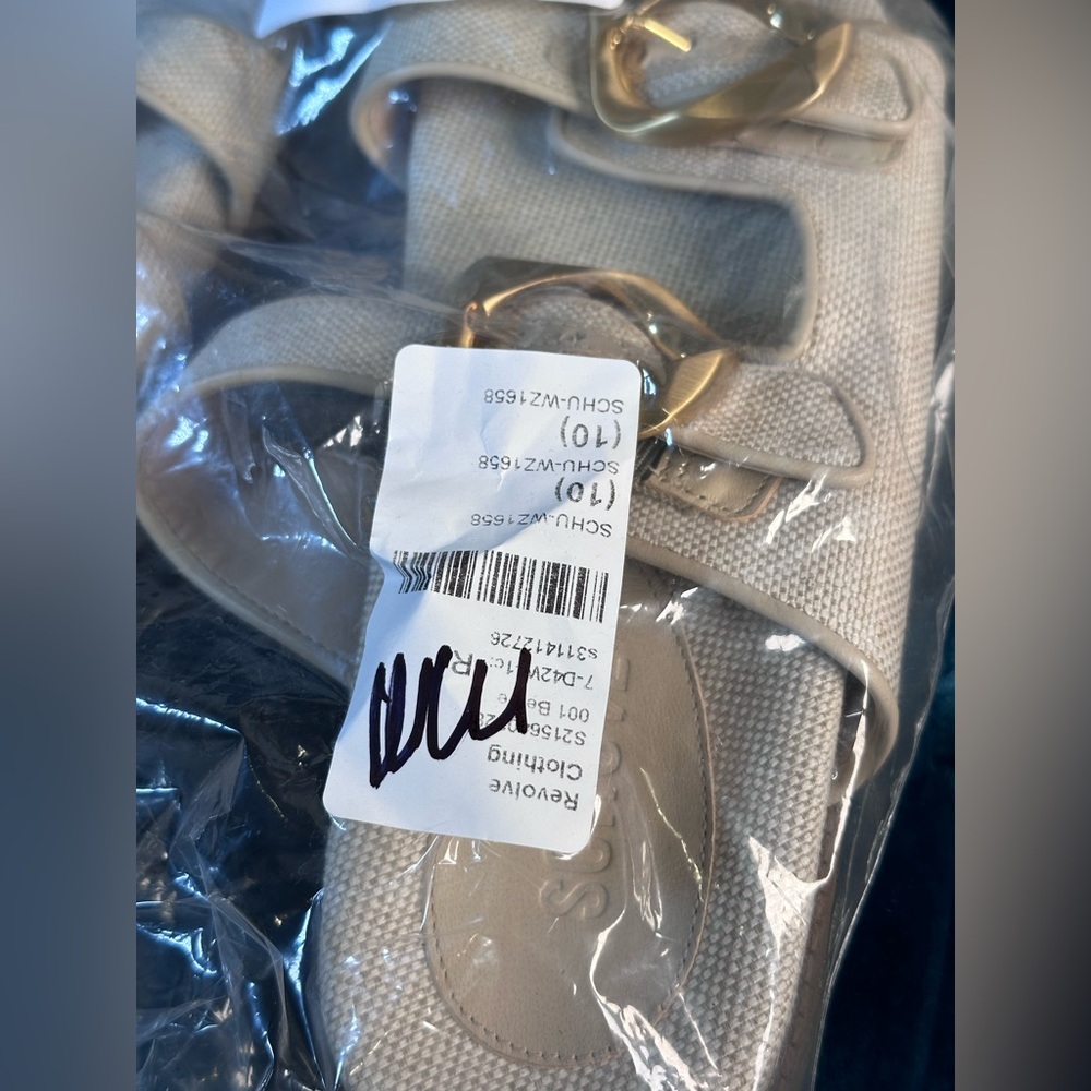 Schutz Olga Sporty Sandal in Beige flat slip on buckle birkenstock look alike - Picture 4 of 9